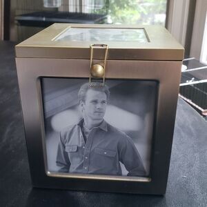 Royal Limited Silver Picture Frame Storage Box (Holds 5 Pictures)